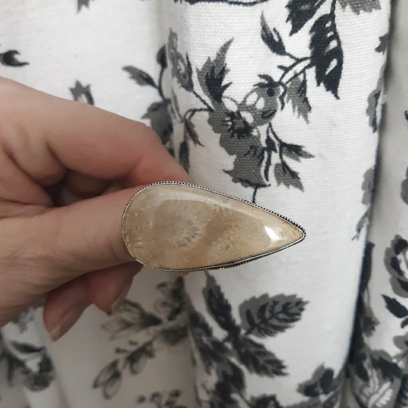 New Oversized Fossil Coral 925 Silver Statement Ring. - Picture 8 of 10